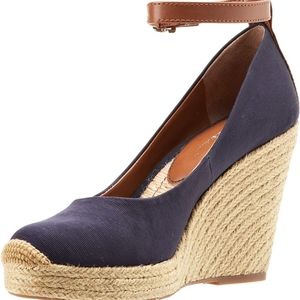 BCBGeneration “Gracyn” Navy Espadrilles Size 10